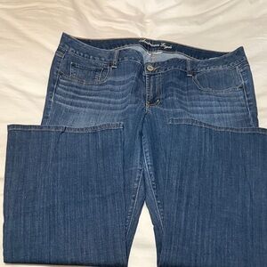 American Eagle Outfitters Women's Dark Blue Boot Cut Jeans. Size 18 short